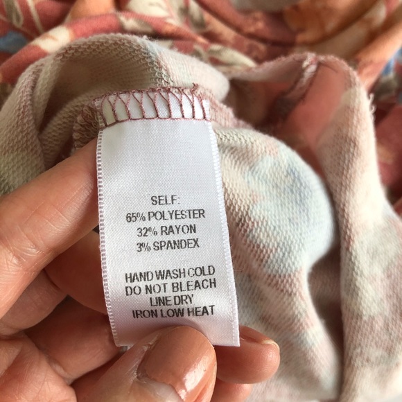 Lulu’s crop foral top front tie Pink S - Picture 6 of 7